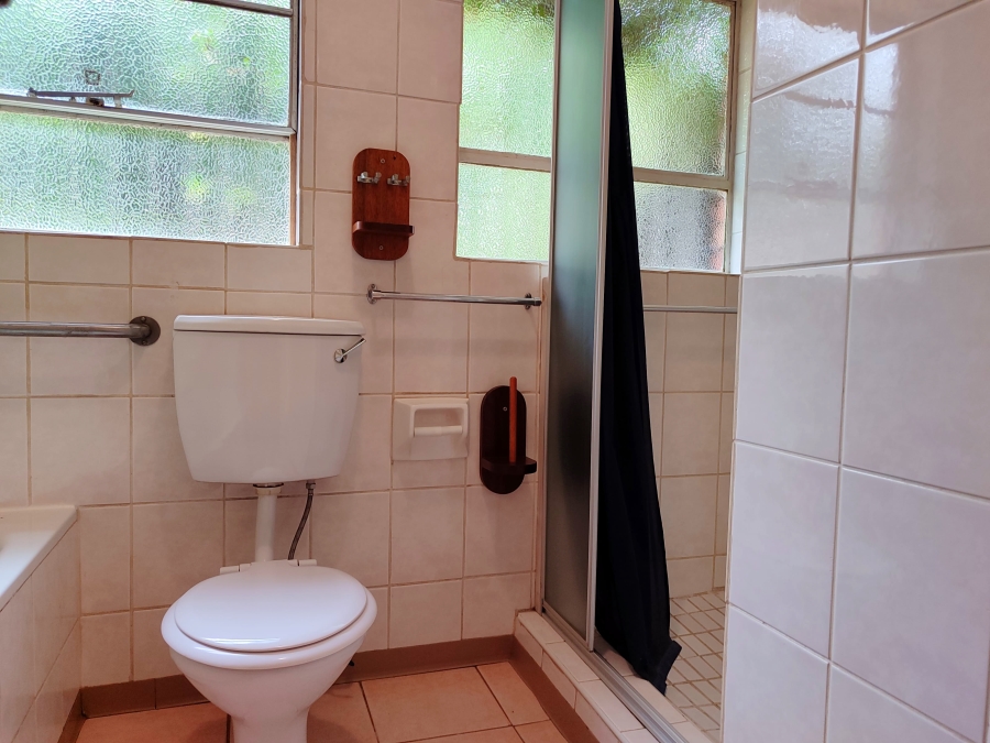 2 Bedroom Property for Sale in Roosheuwel North West